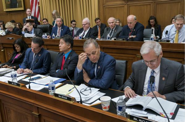 共和党的政治困境:众议院选举引发思考