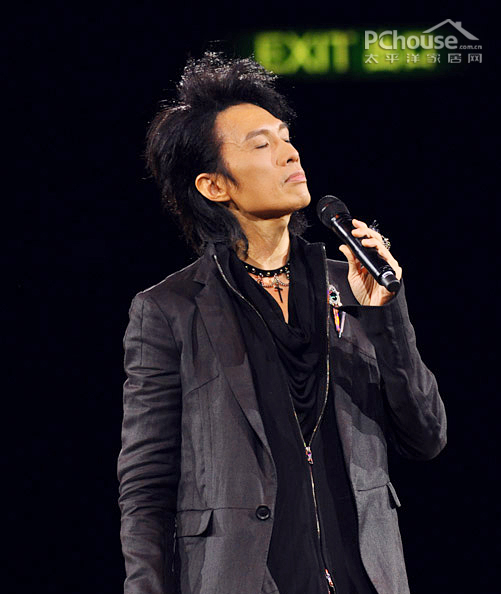 对话栋笃笑之王黄子华:"慢"是我生活的态度