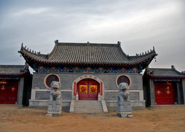 如何判断"阳庙"还是"阴庙"