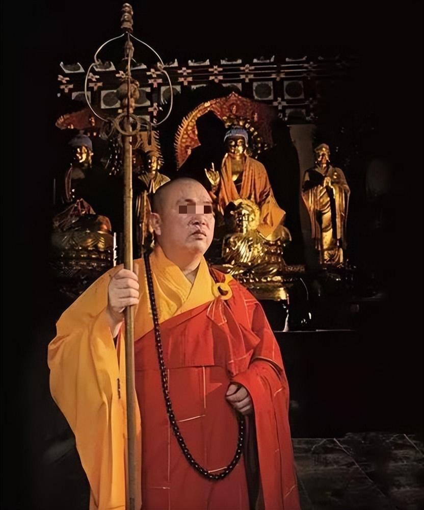 "奢靡和尚"释永信,开百万豪车,穿16万袈裟,有30亿美元存款