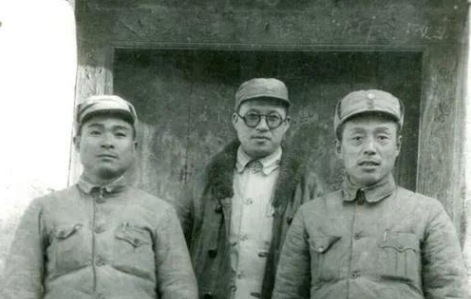 华野二王,大王是兵团司令,小王是王牌军军长