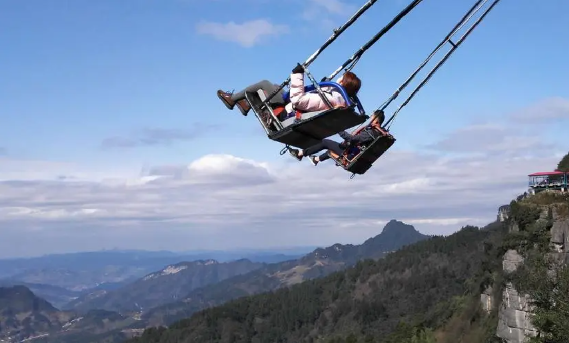 投资网红游乐项目悬崖秋千值得吗?专业游乐设备厂家详解