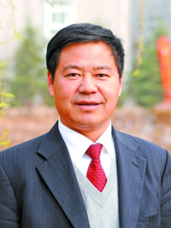 成功企业家还是当代陈世美?蓝翔创始人荣兰祥,不为人知的家庭秘闻