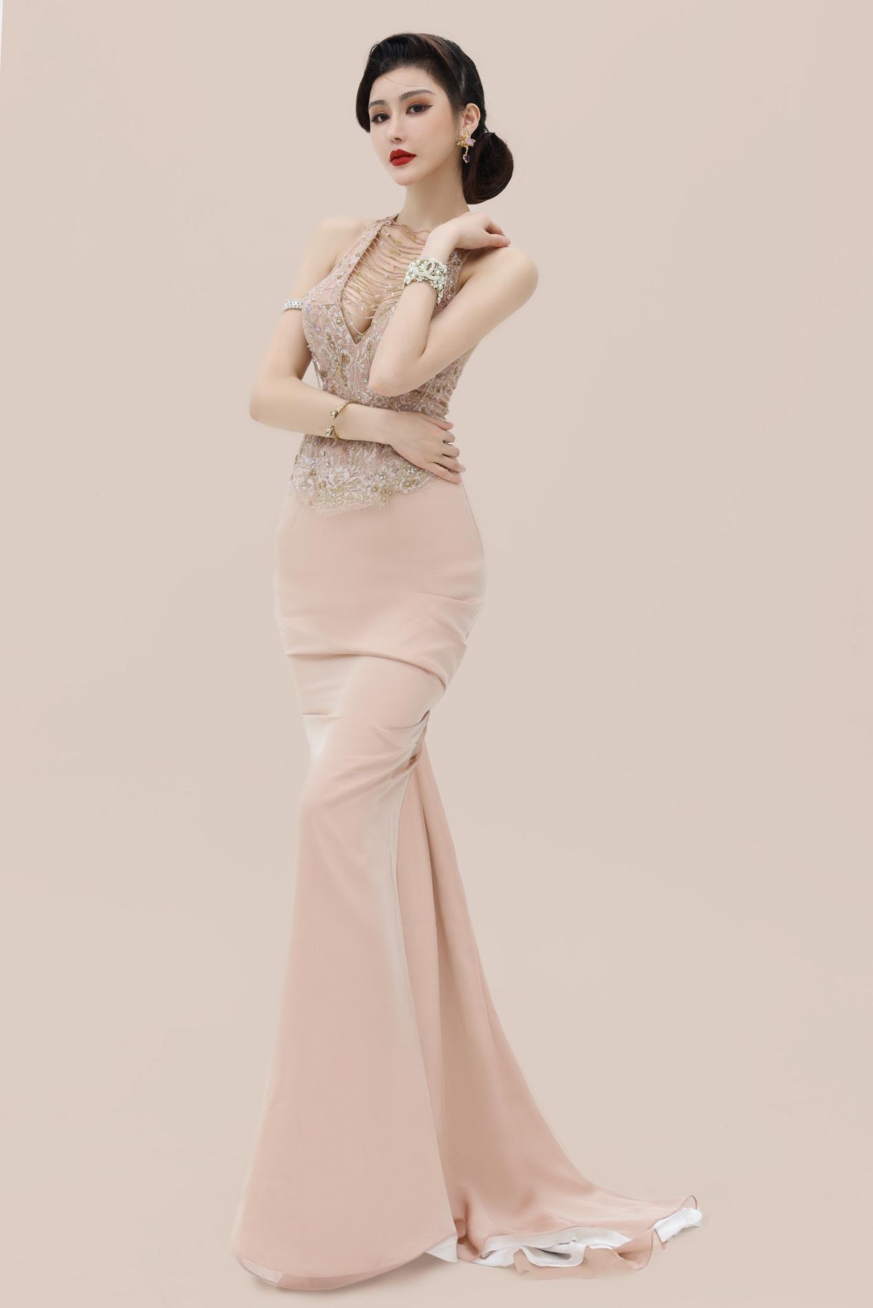 陈欣馜荣获第23届环球华裔小姐大湾区总决赛总冠军