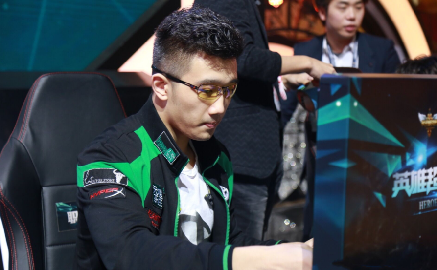 mystic人设彻底崩塌,"电竞渣男团"再添一员