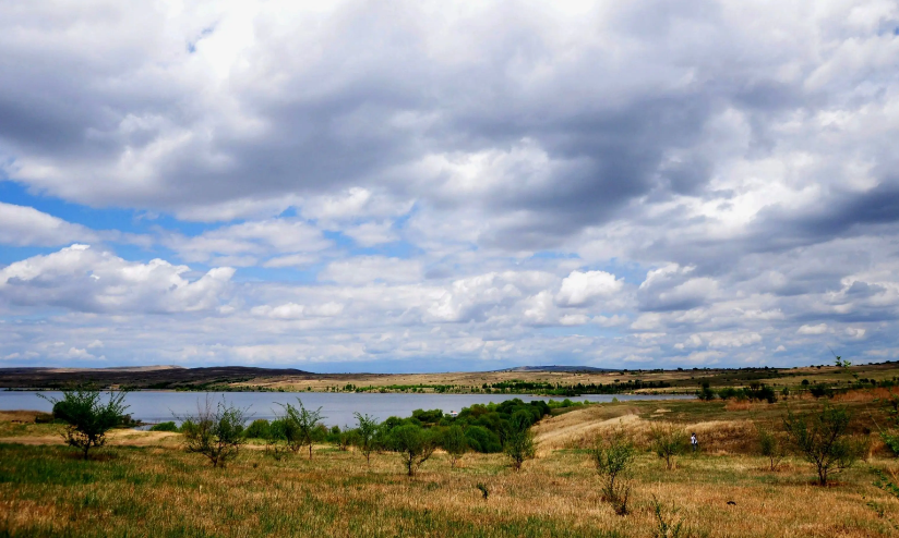 库伦淖尔的秋天,草原的画卷正在慢慢展开
