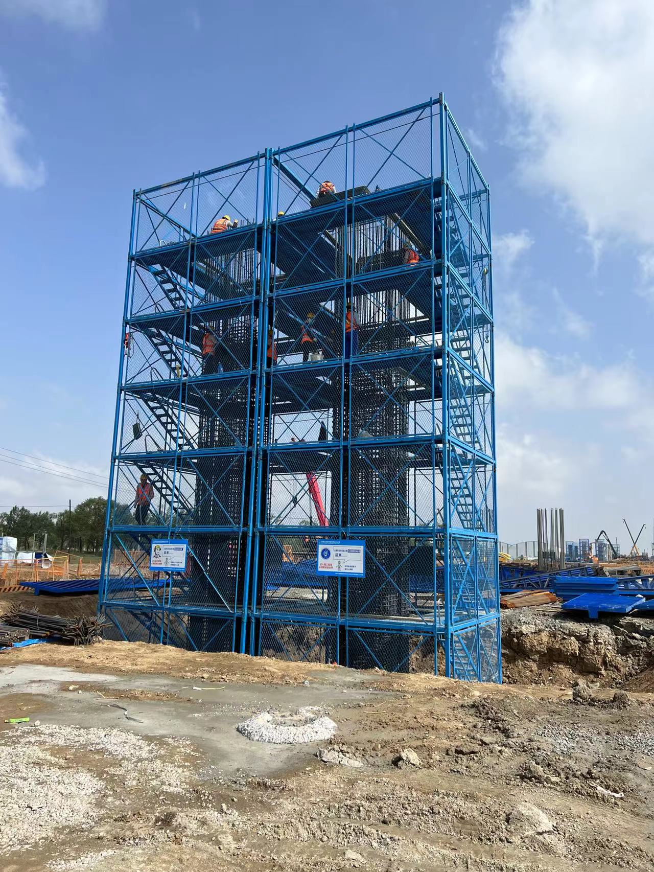 速看安全笼梯在建筑中为什么不可替代