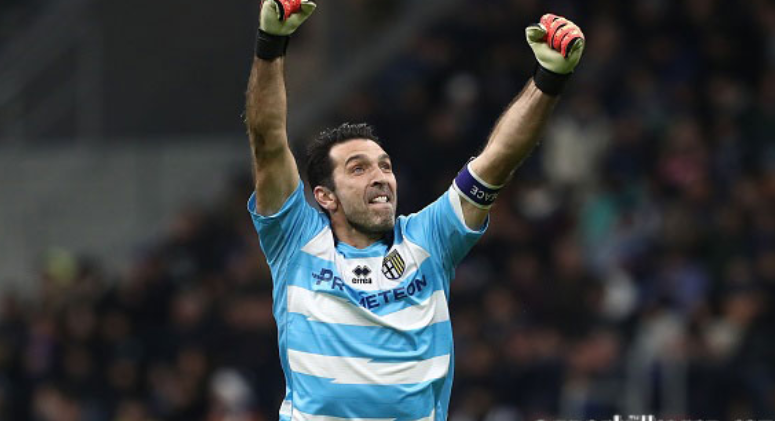 罗马官方意大利传奇门将布冯退役28年职业生涯结束