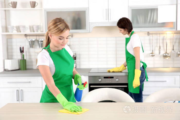 一份终极攻略,厨房里的油垢,轻松清洗不再是梦!