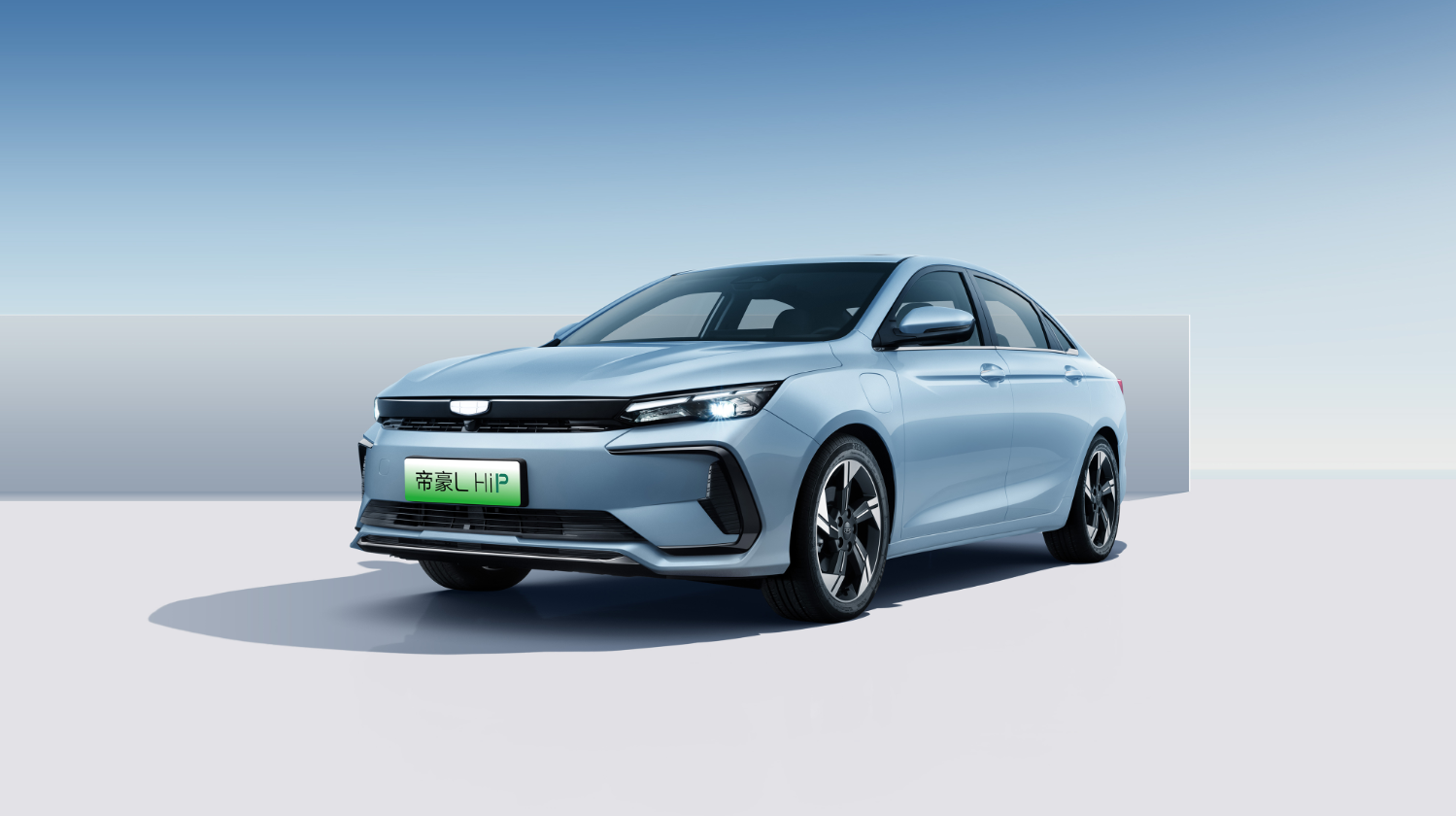 吉利帝豪l hip冠军版要杀疯了,全系纯电续航100km,最低9.88万元