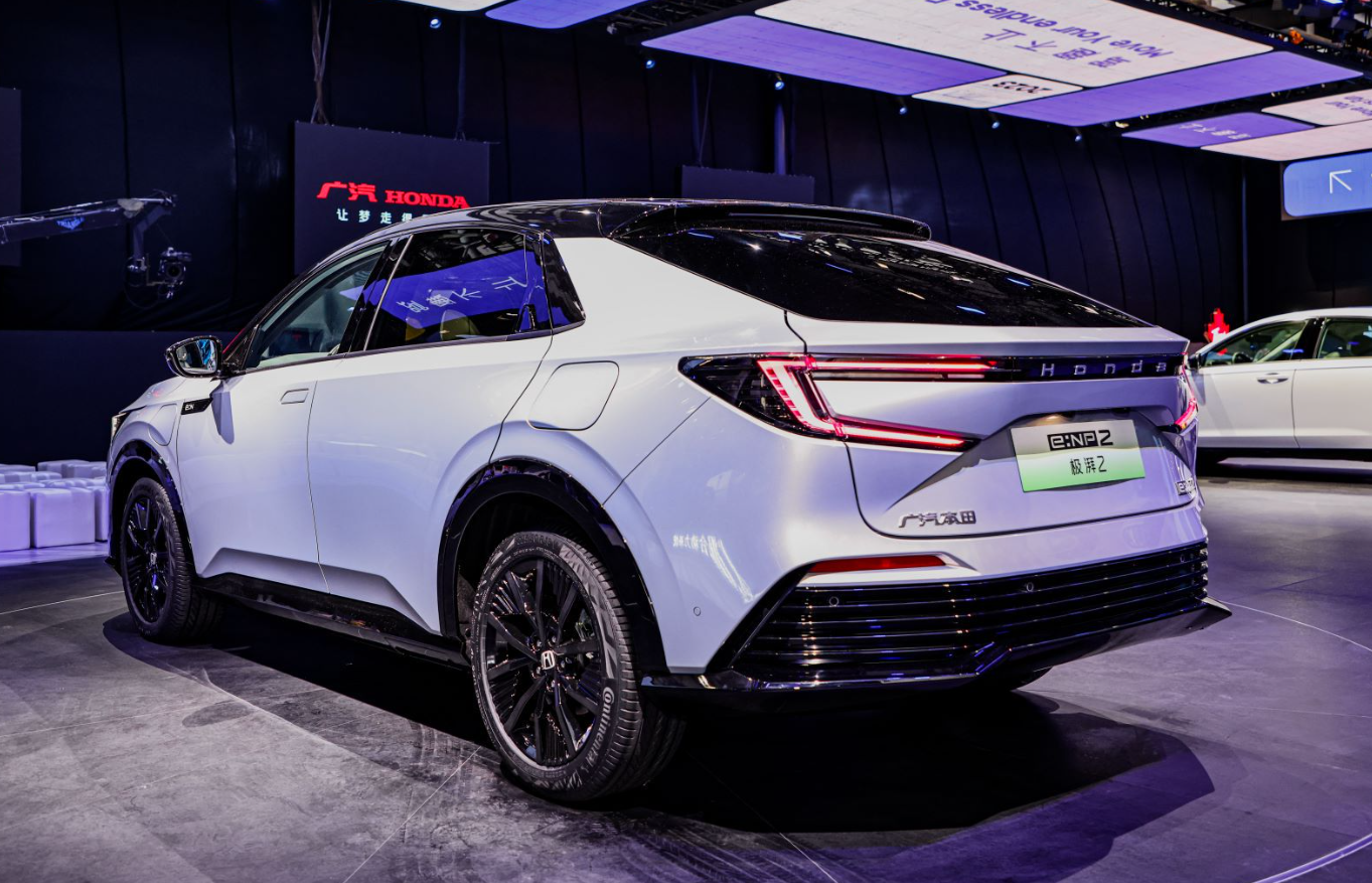 广汽本田又一纯电车惊喜亮相,e:np2极湃2究竟有哪些亮点?