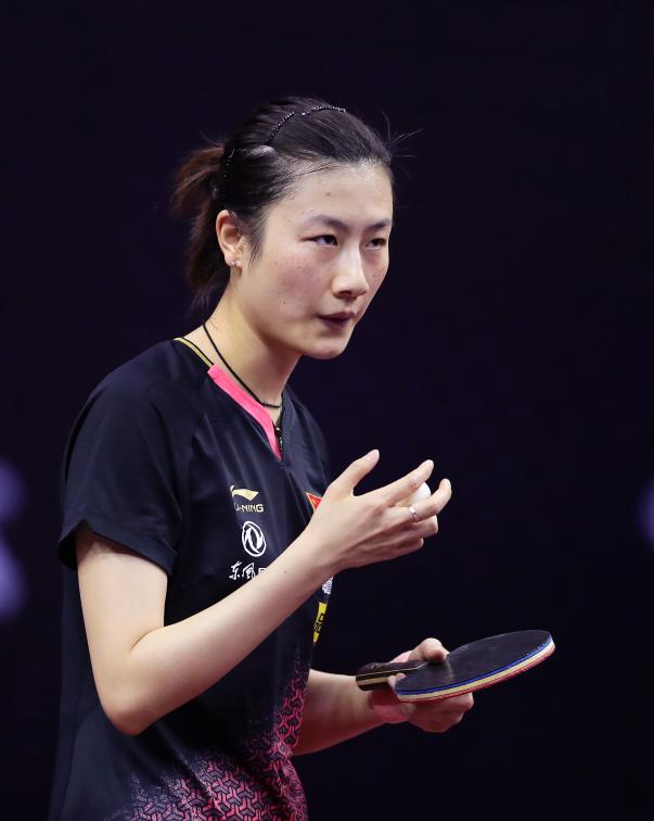 丁宁退役3年现身,与刘诗雯互动揭秘两人真实关系!