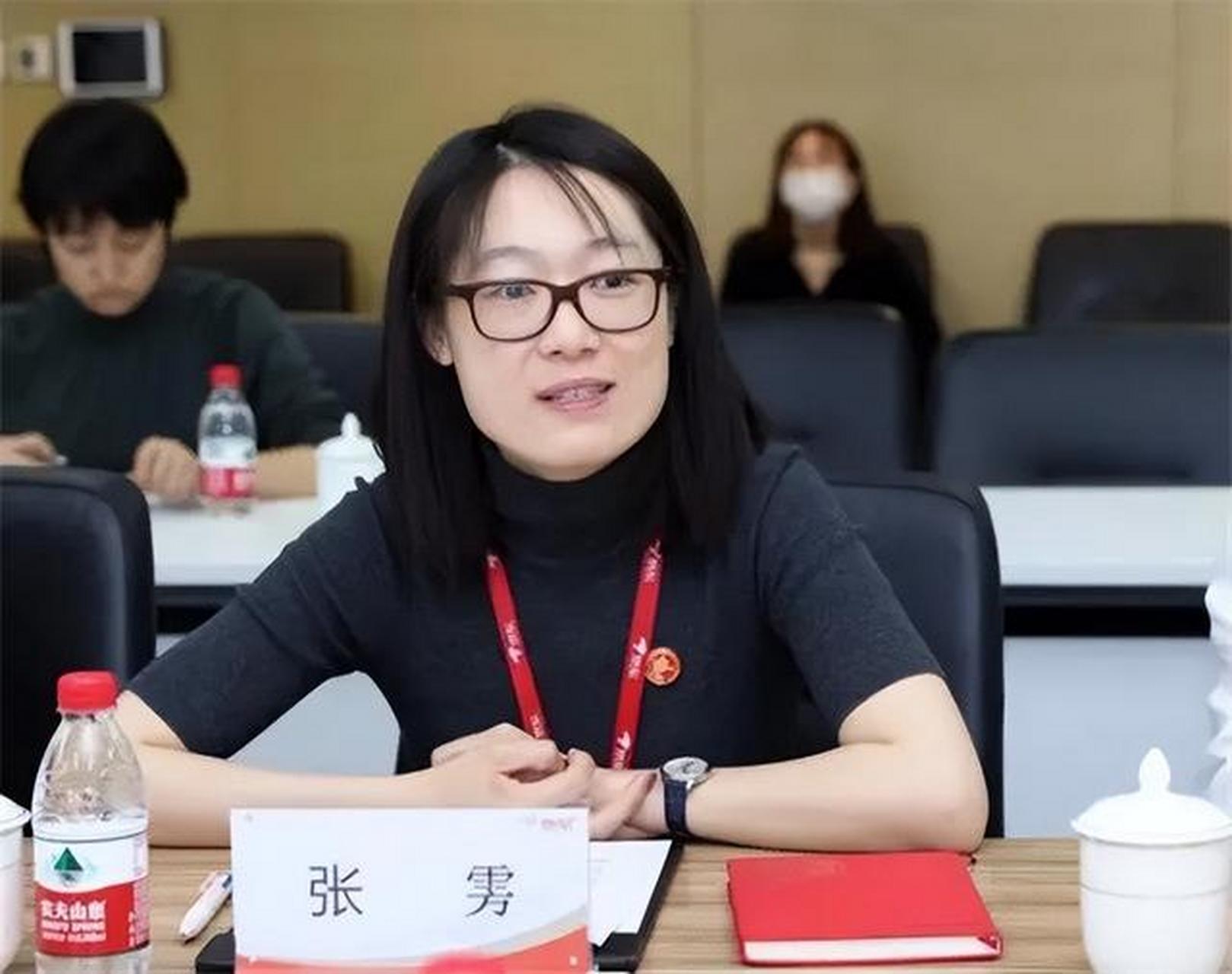 她的成功是个人努力和天赋的结果,也是京东企业文化和刘强东对人才的
