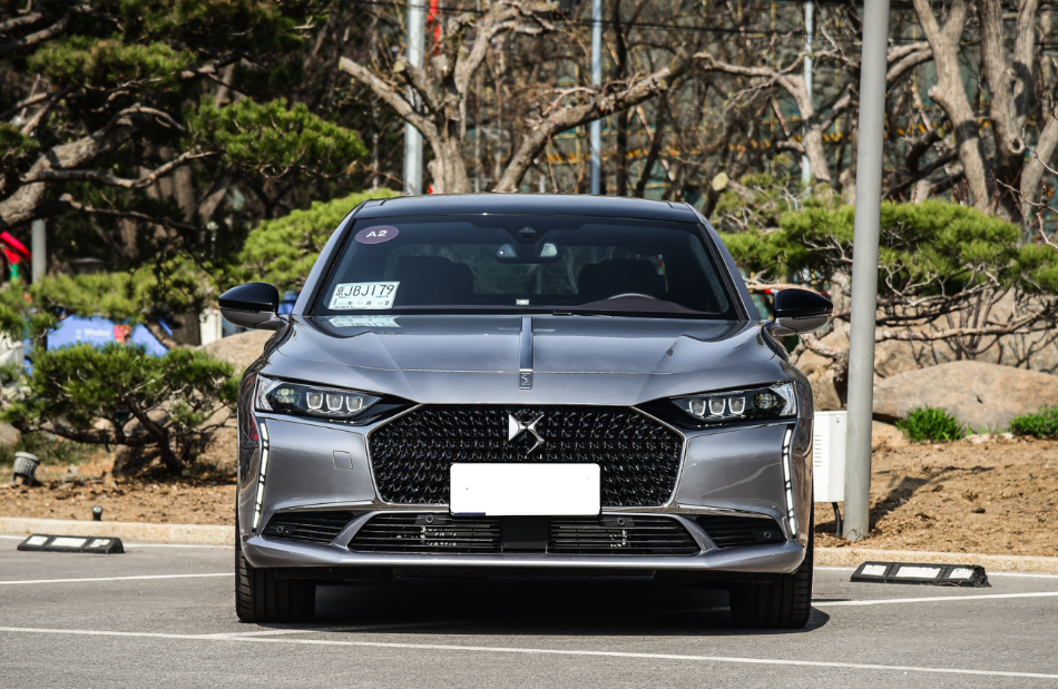 比停产还难受,法系车ds9,搭载1.6t 8at,却卖不动