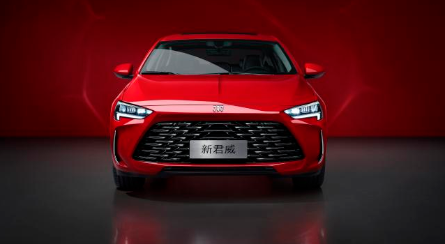 2024款别克君威提前亮相,前脸化蝶,内饰明显落后,能打雅阁吗?