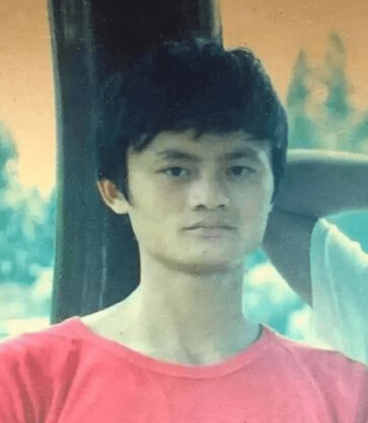 马云牢记父亲嘱咐:马家绝不允许出现"陈世美",必须忠于家庭