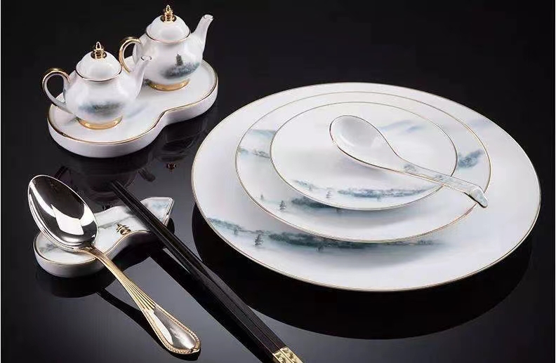 中国餐桌礼仪餐具图片