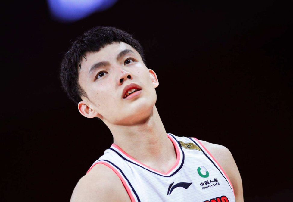 徐杰被曝出轨,广东男篮发声回应!杜锋朱芳雨曾称赞他球技出色