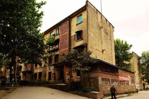 作为中华后盾的军工大省四川,地域差别却很大