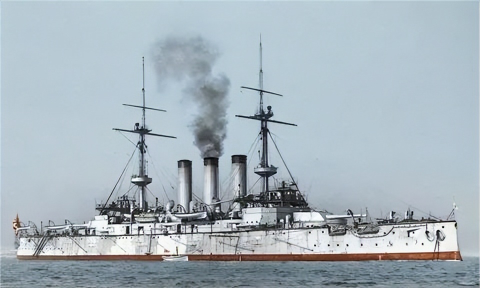 初濑号,二十世纪初旧日本海军最大的战舰,后来触雷沉没