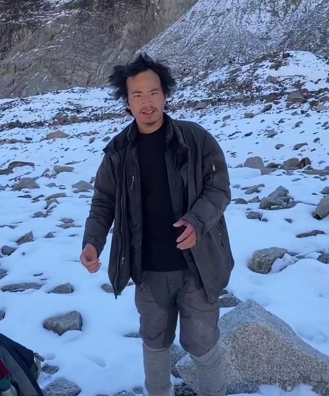 那个和家人失联9年,为拍冰川掉入冰河的冒险王,已经离开两年了