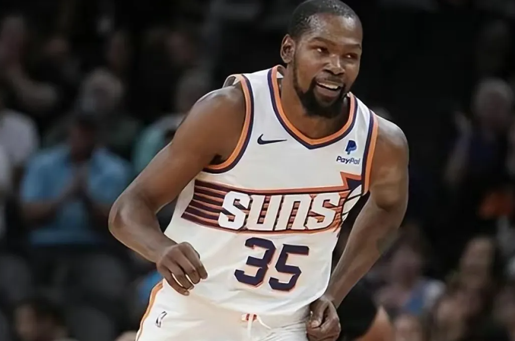 碾压大胜!太阳三核49 5,布克19 2,艾顿尴尬,杜兰特暴走创奇迹