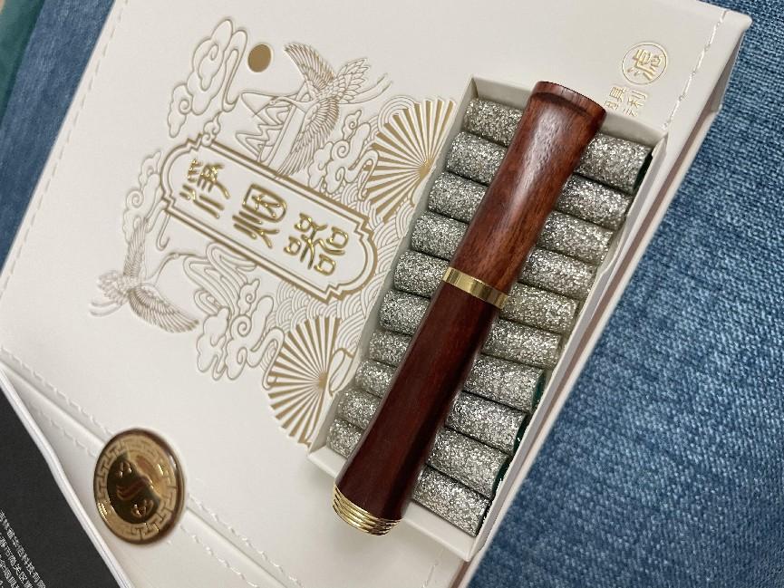 "美容大王"大s抽烟吗?