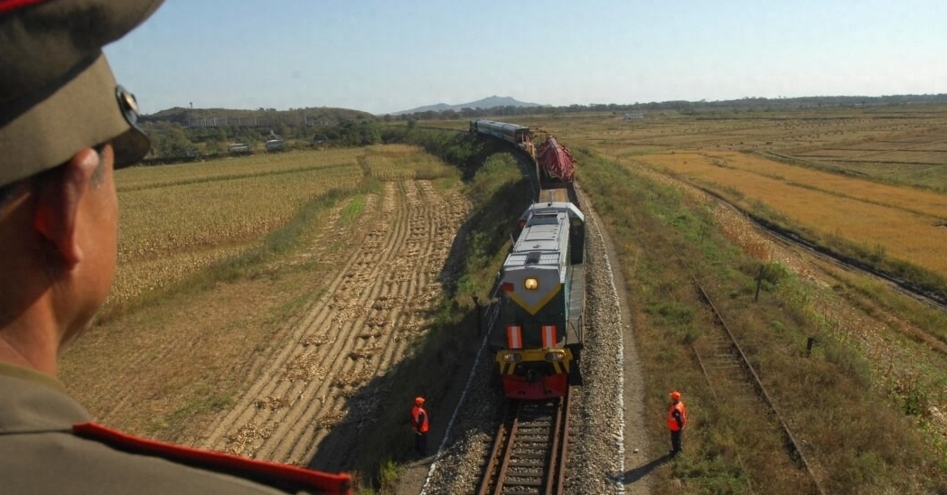 卫星发现,朝鲜多列火车准备开往俄罗斯,美:都是军火