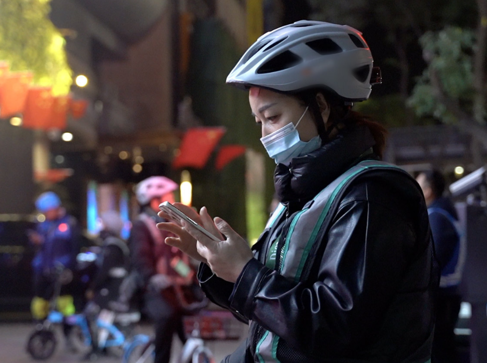 深夜请代驾,没想到却是一个女司机,与她发生了一段浪漫情缘