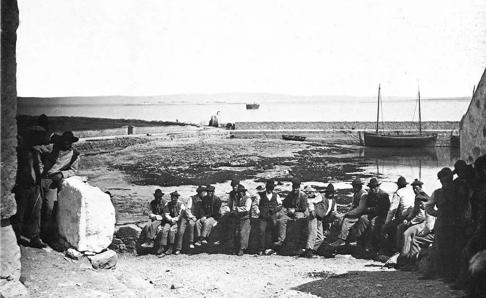 1790年,英国流放221名女囚犯去澳洲,到岸后为何女囚都怀孕了?