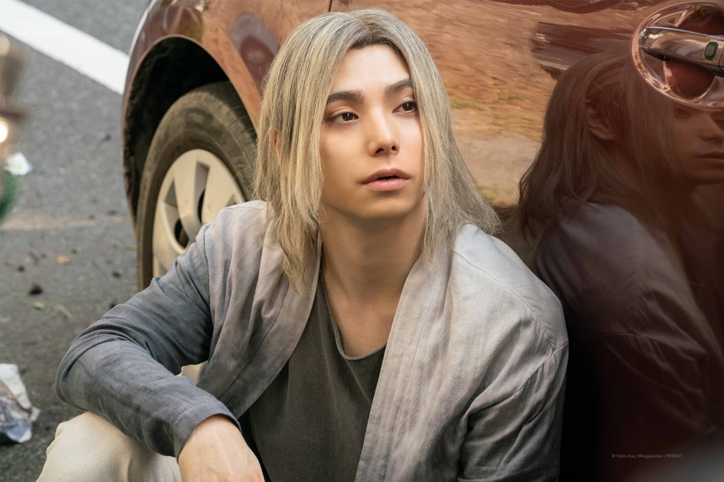 苣屋戏外是黑发大帅哥!村上虹郎浓颜系帅脸超迷人,爸妈皆是大咖