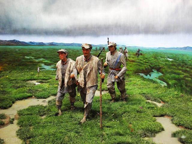 13岁小红军过草地,因肚子疼去解手而脱离了大部队,其结果如何?