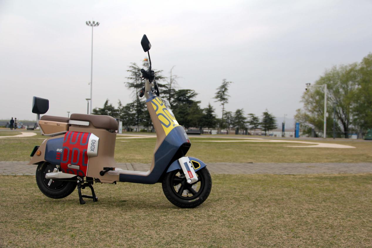 小刀电动车朋克试骑报告,航天技术加持,更强动力带来畅快出行!