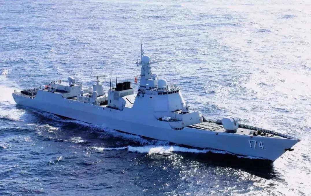 华夏军魂之"长沙舰"