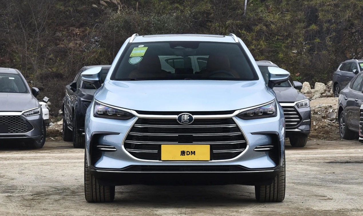 比亚迪唐dm-i冠军版112km车型推出限时优惠,2000元抵1万元购车款