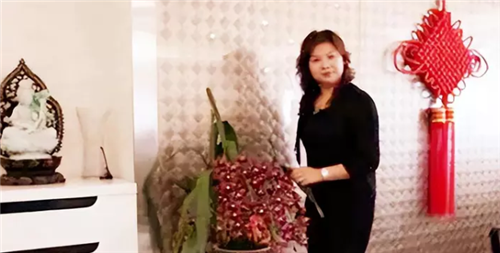 回顾:厦门"第一富婆"李宝华,她的奢侈荒唐,比我们想得更恶劣