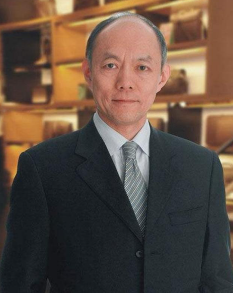 霍英东家族聚会照曝光!霍启刚霍启山地位高下立见,霍思纬太惊艳