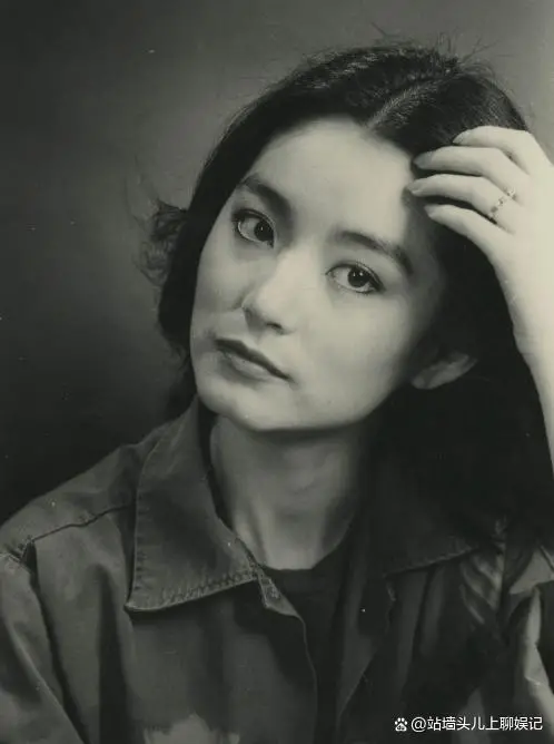 《独臂侠》王羽:风头盖过李小龙,被星爷喊像爸爸,令林青霞倒追