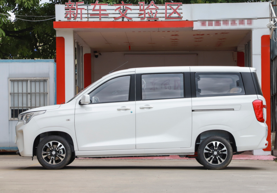 搭载刀片电池,一公里仅7分钱,风光e380成交价9.48万起