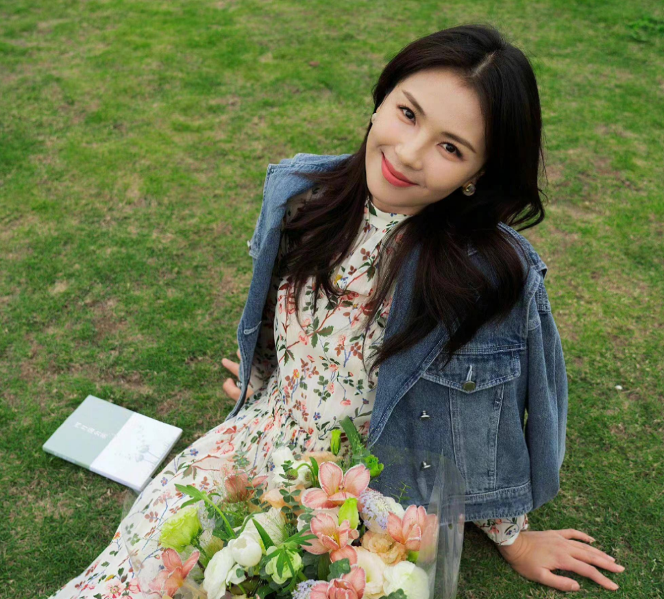 刘涛鸳鸯浴剧照流出,裸露尺度太大引热议,网友:这王珂能忍?