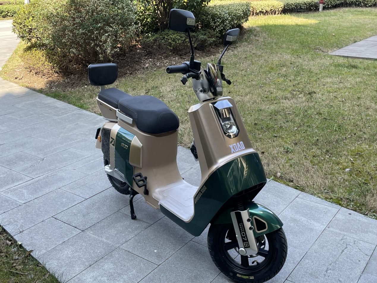 航天技术加持,电动车也能这么酷!小刀电动车朋克试骑报告