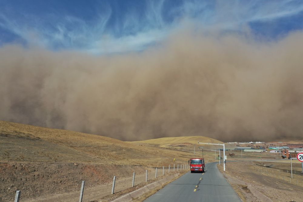兰州沙尘暴图片