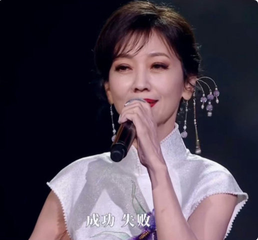 大湾区这一夜,王一博,华晨宇被老戏骨吊打,网友直呼:丢人现眼