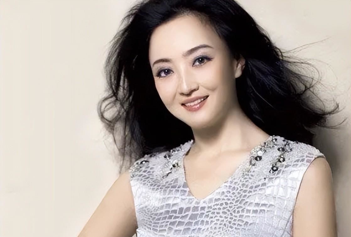 主持人沙桐,一婚后被美女演员"逼婚",今二婚也结束,各自安好