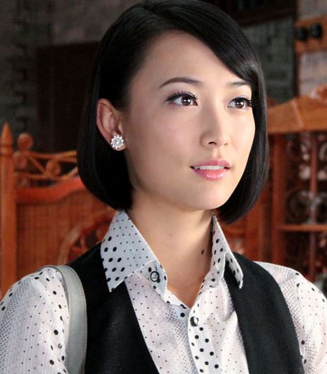 郝洛钒:进军演艺圈却不如妈妈戴春荣名气大,婚后和妈妈住对门