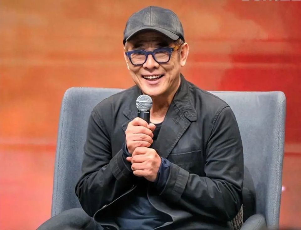 李连杰:从功夫巨星到温馨爷爷,他的家庭生活探秘