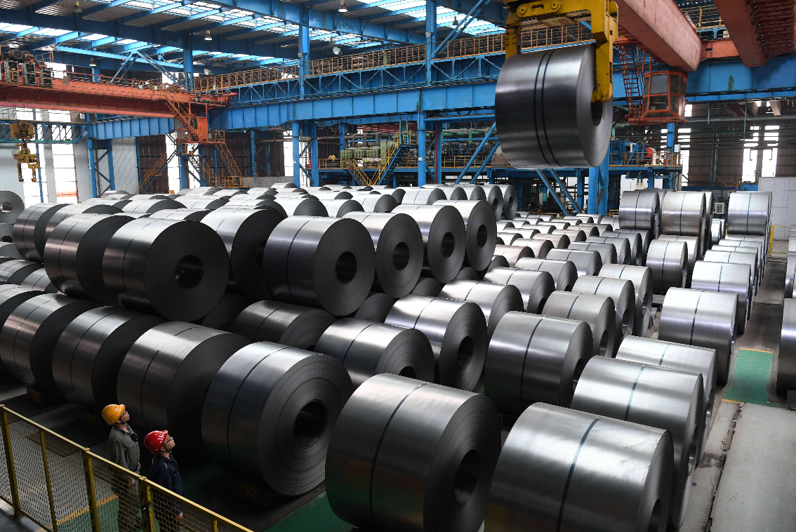 我国成功轧制超薄手撕钢:仅0.015毫米