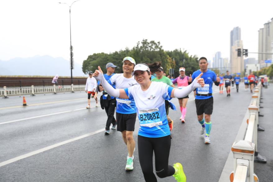 杨乐,张立钢双双打破纪录!浙商银行·2023温州马拉松圆满落幕!
