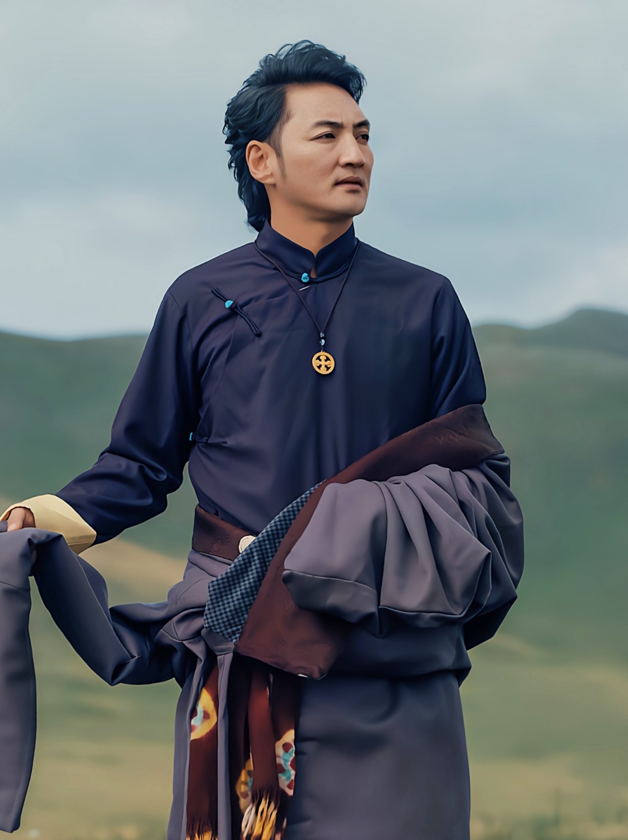 泽旺拉姆,根呷和谢旦老师……好听的藏歌和靓丽又帅气的藏地歌手