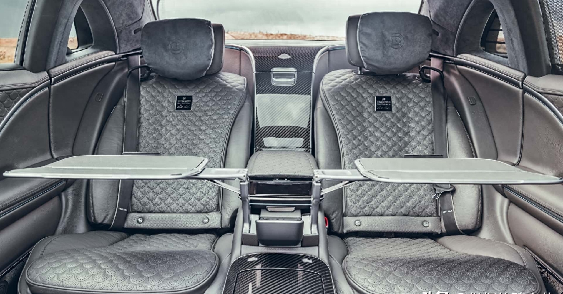 爆改850匹马力,奔驰"巴博斯850"正式官宣,售价币369.5万!